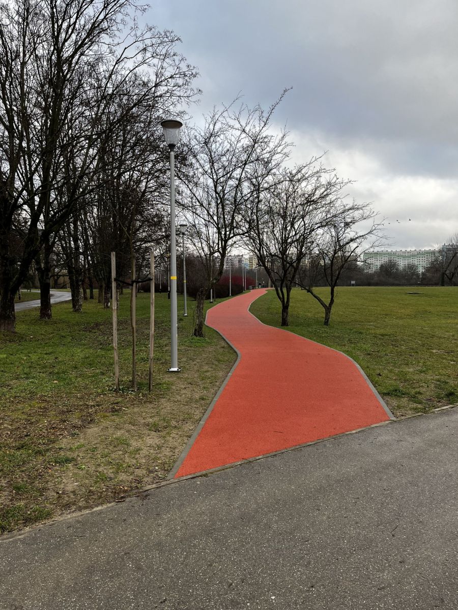 Ścieżka dla biegaczy na Parku Kultury i Wypoczynku 