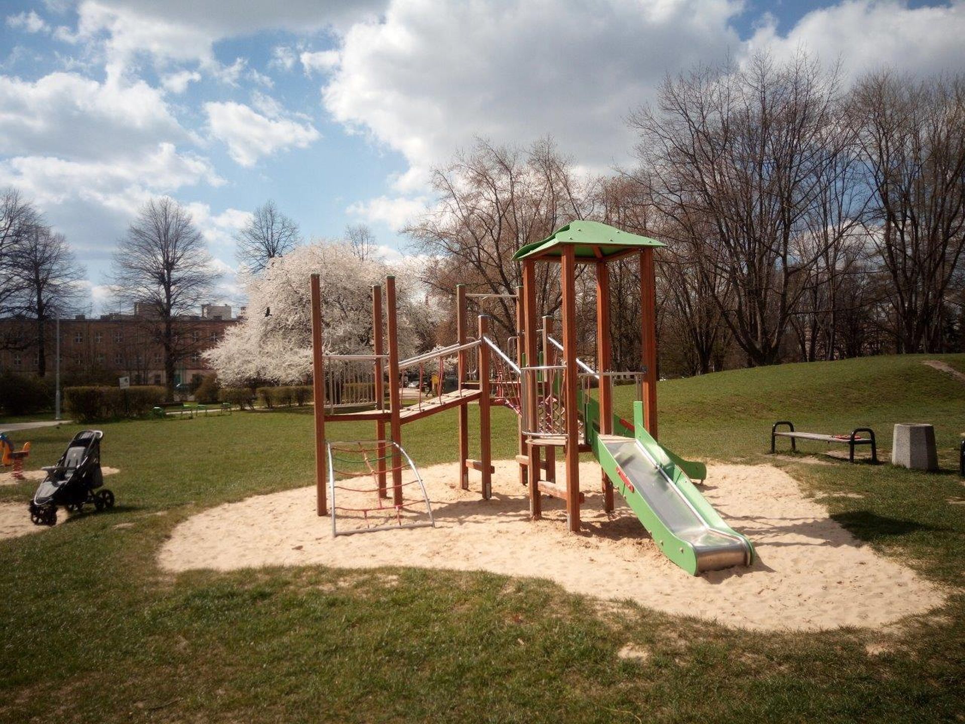 Plac zabaw przy ul. Chrobrego