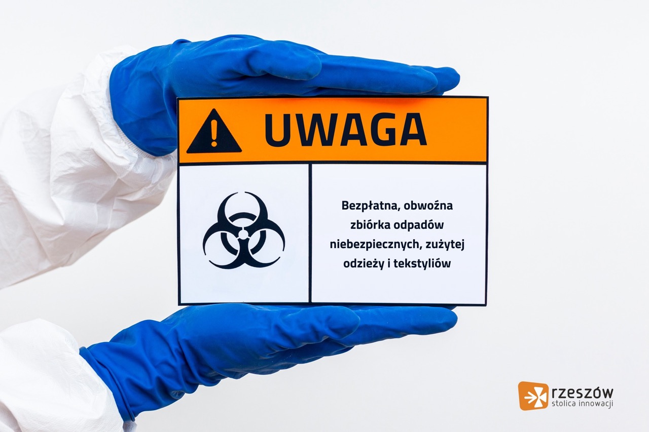 zdjęcie do
													 artykułu OGŁOSZENIE WS. ZBIÓRKI ODPADÓW  NIEBEZPIECZNYCH , ZUŻYTEJ ODZIEŻY  ORAZ TEKSTYLIÓW